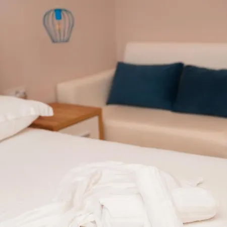 Ionian Hotel *
