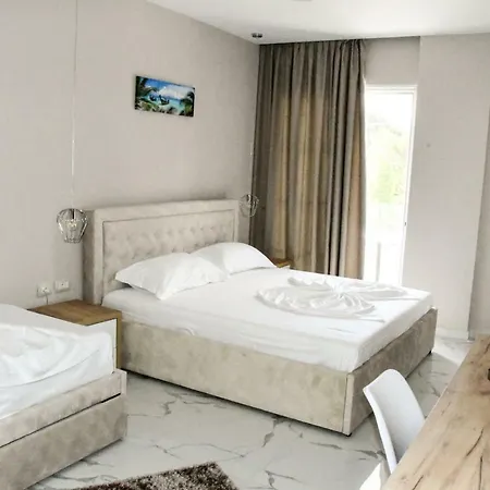 Hotel Ionian *