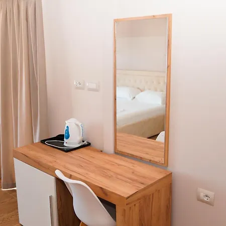 Ionian Hotel *