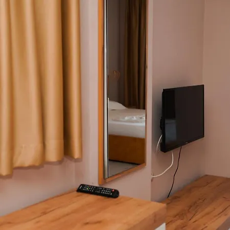 Ionian * كساميل