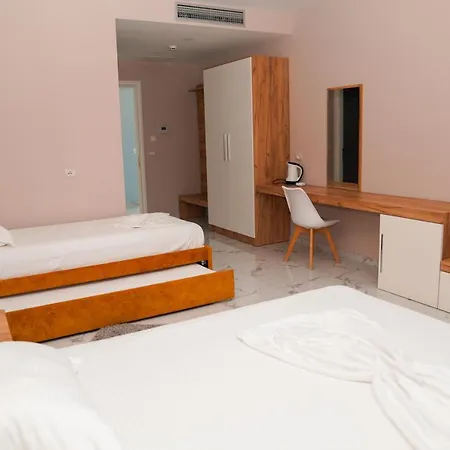 Ionian * كساميل