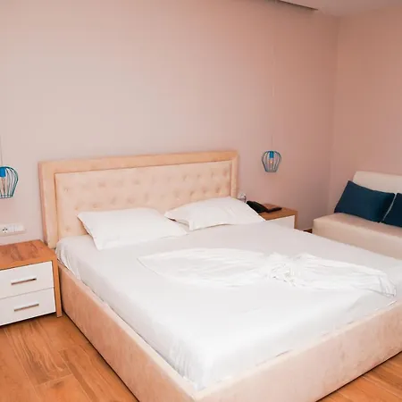 Hotel Ionian *