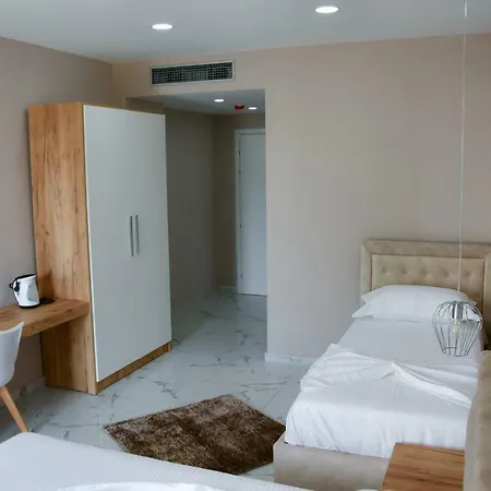 Ionian * كساميل